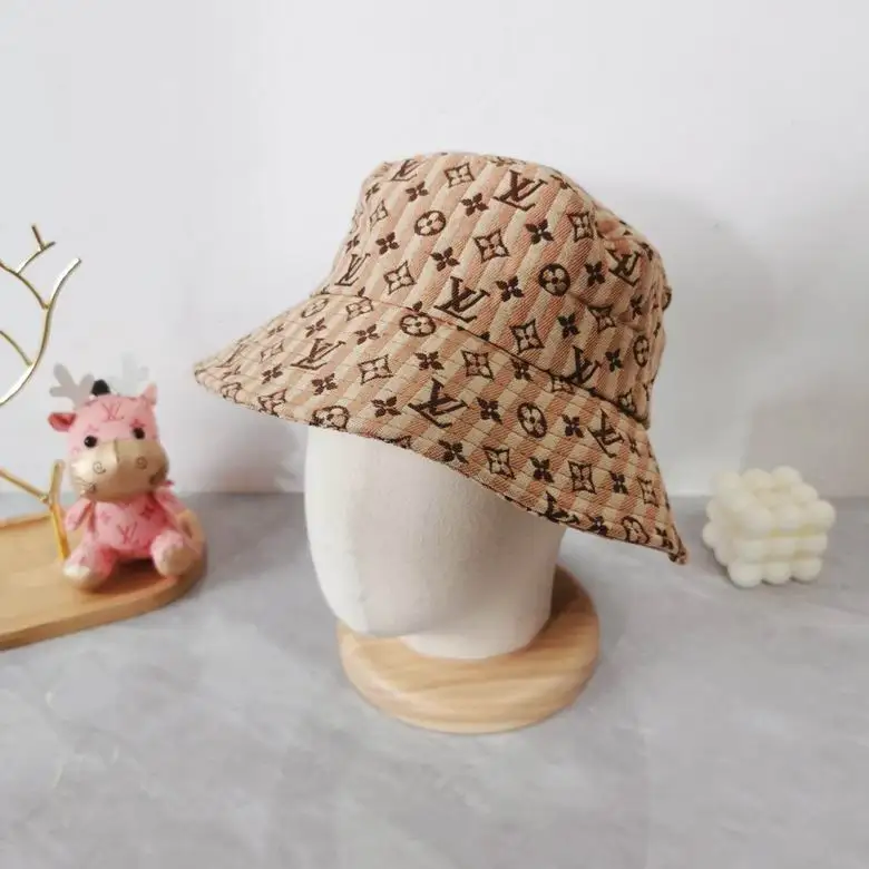 LV Hat dxn (1)